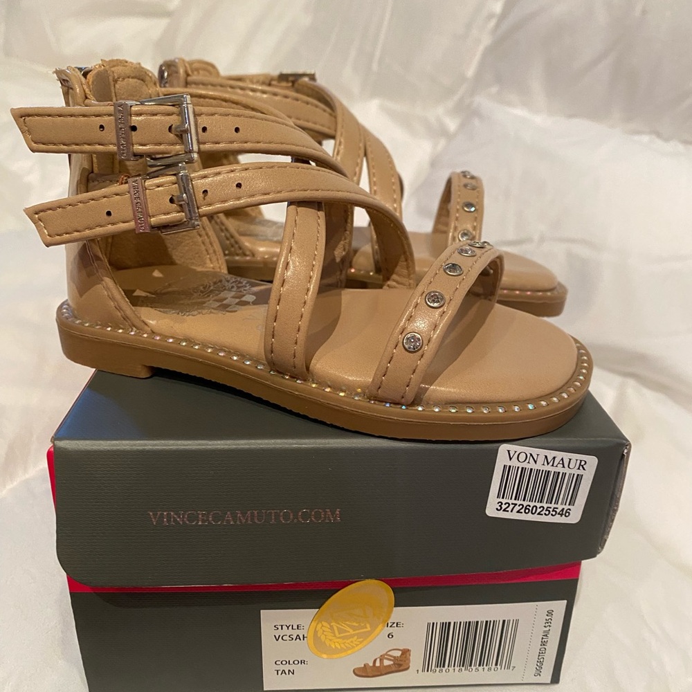 New in Box Vince Camuto Toddlers Sandals Size 6
